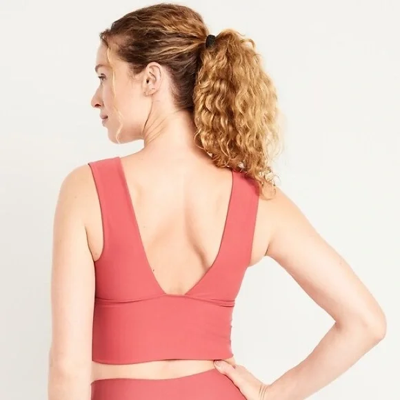 Light Support PowerSoft Twist Longline sports bra - Picture 2 of 6